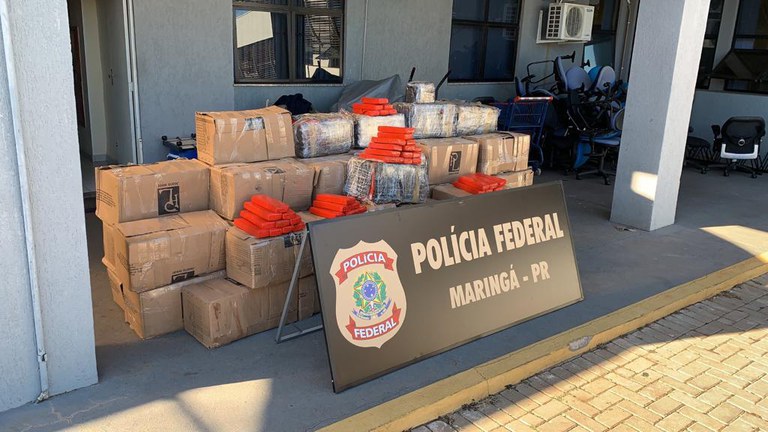 Polícia Federal apreende caminhão com mais de 1 tonelada de maconha