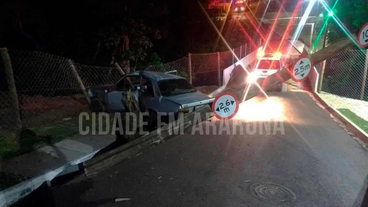 Motorista fica ferido em acidente na ponte do Jardim Primavera