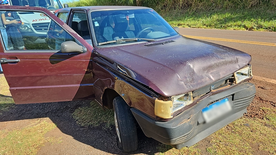 Motorista passa mal e bate em traseira de carro na rodovia PR-558