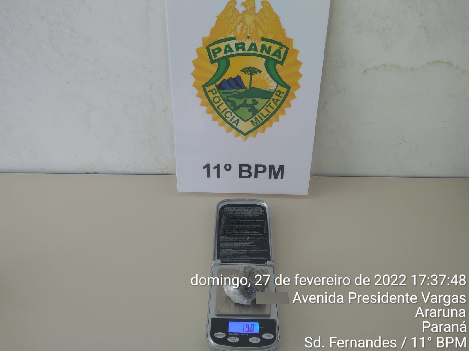 PM aborda moto sem retrovisores e encontra maconha com o condutor, em Araruna